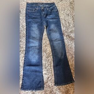 One Tuff Babe Jeans woman’s size 8. Excellent shape 276